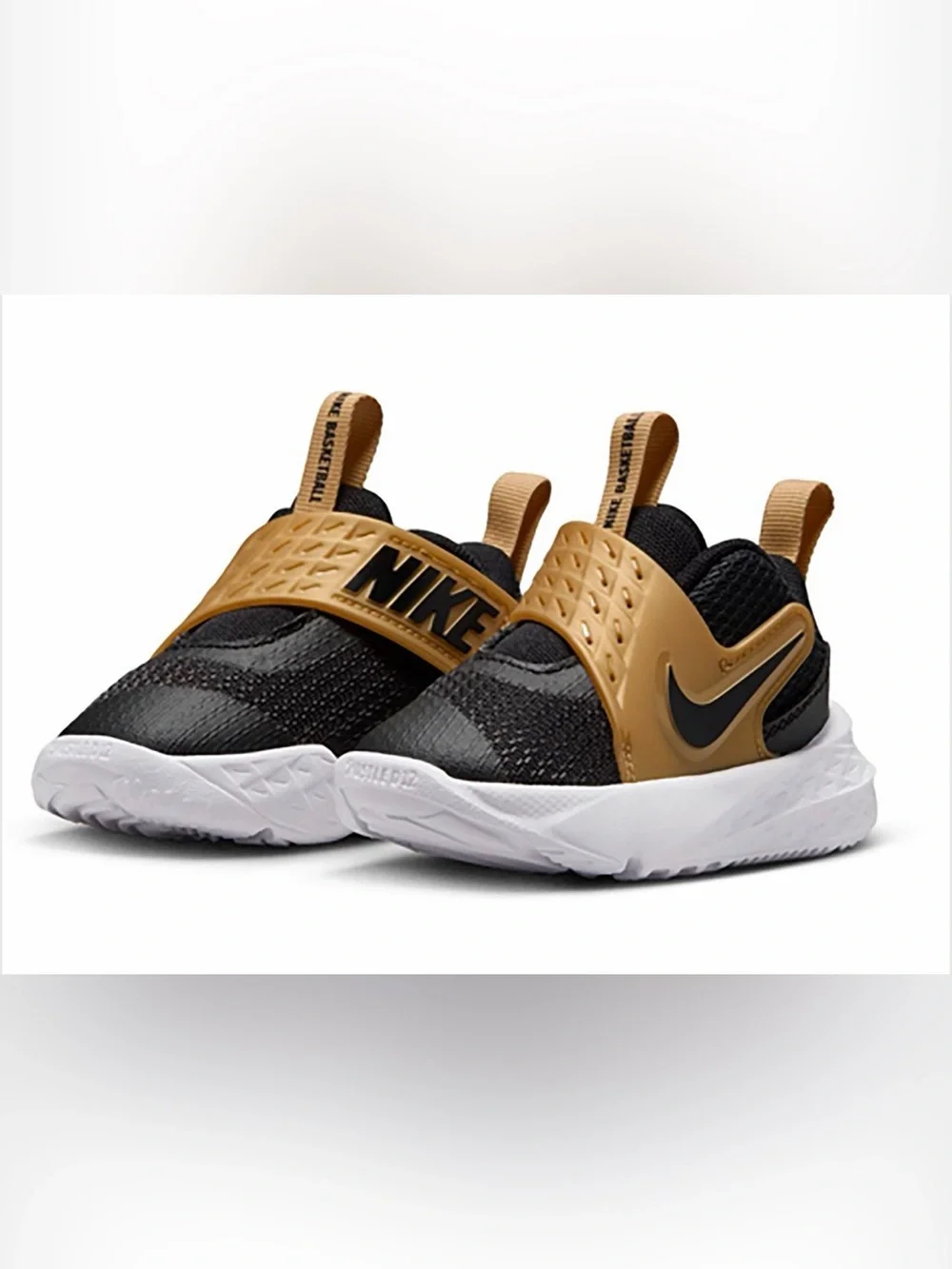 Nike Toddlers Team Hustle D12 Black/Gold Shoes!!(5)